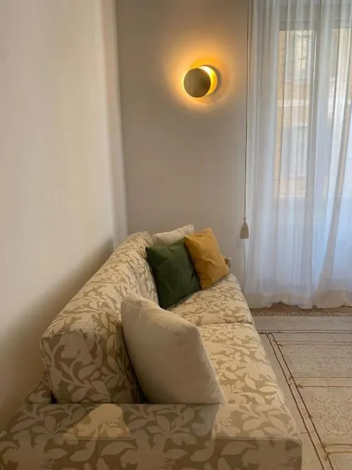 Appartamento Incantevole Nel Cuore Di Milano 0*, Milan Italy