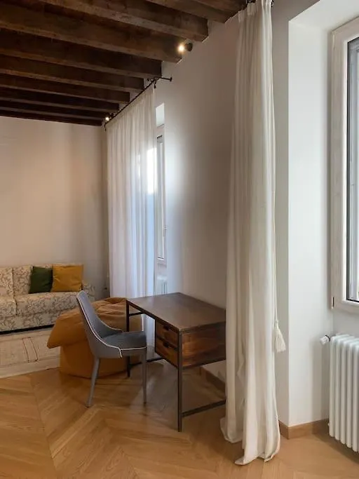 Apartment Appartamento Incantevole Nel Cuore Di Milano